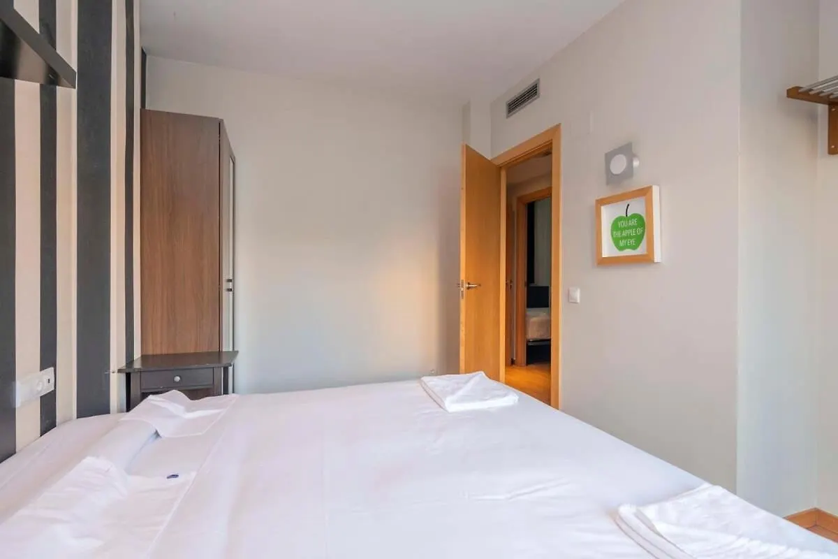 Modern And Bright Apartment In Eixample 3-1 Βαρκελώνη